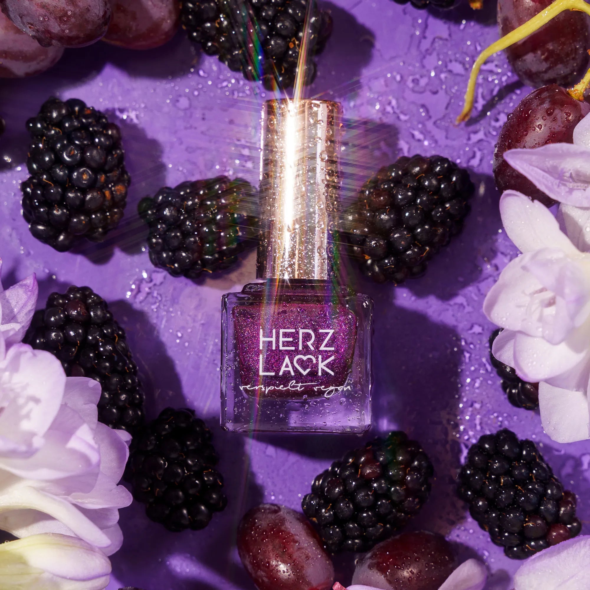 Maibeere | HERZLACK | veganer 15+ Free Nagellack mit Schimmer – Herzlack Maibeere | HERZLACK | veganer 15+ Free Nagellack mit Schimmer – Herzlack